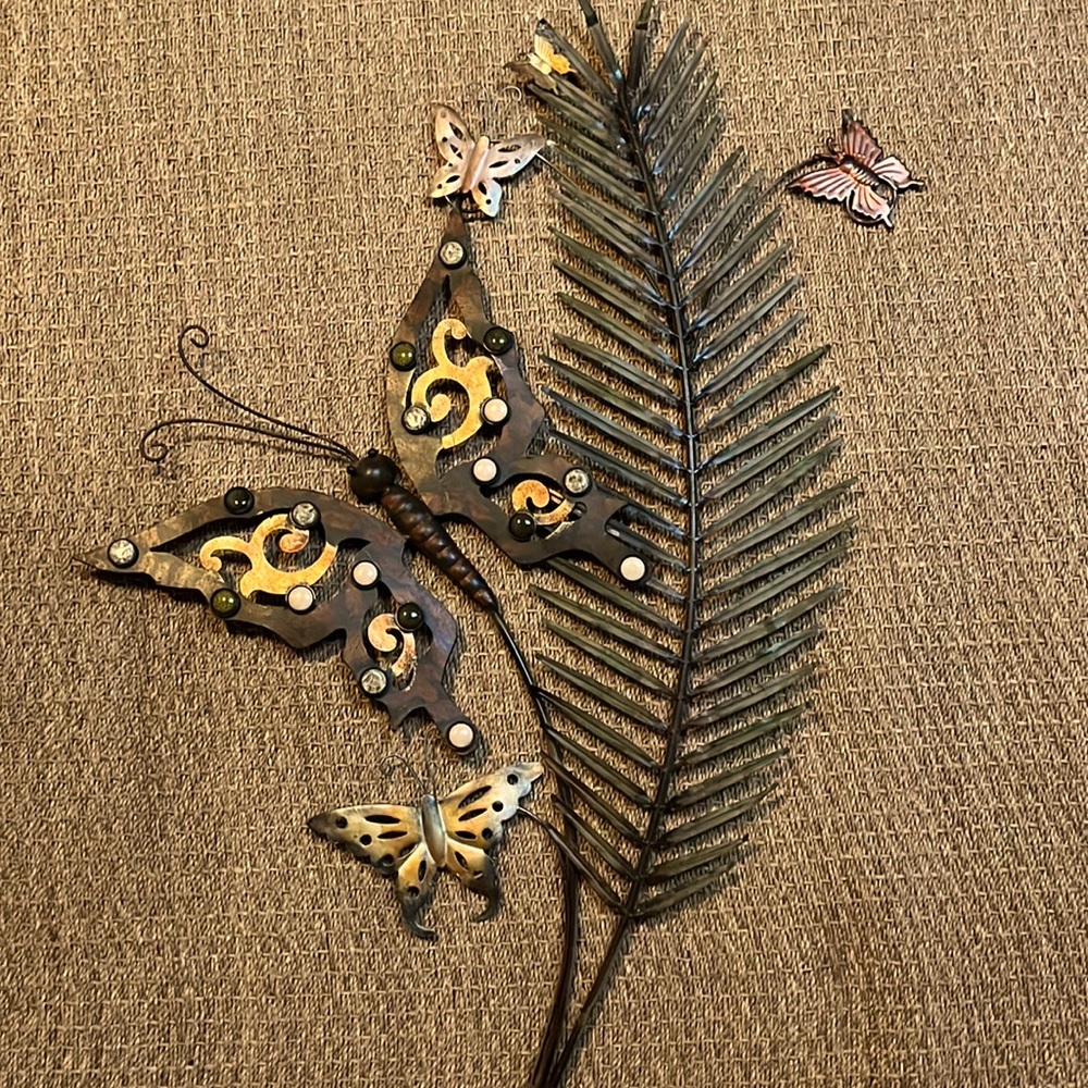 Metal Butterfly/Palm Wall Art, Wall Decor Hanging for Indoor/out (top palm bent)